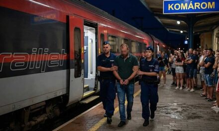 Balhé a bécsi gyorsvonaton: Ököllel verte a kalauzt az utas és Komáromnál megfenyegette, hogy megöli