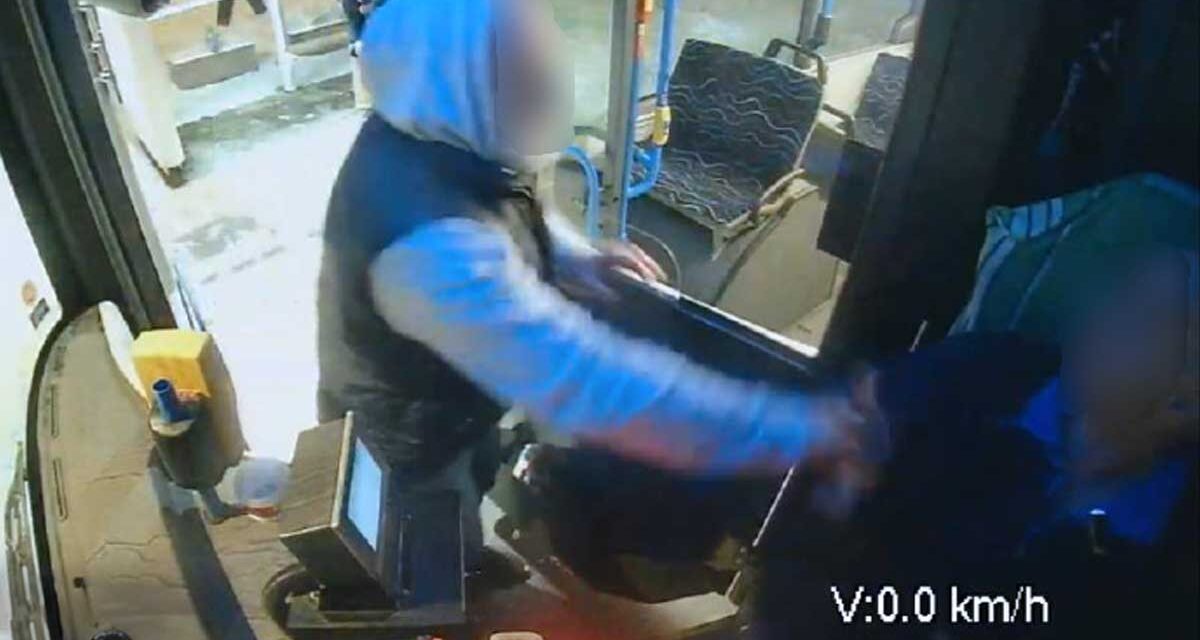 Ököllel verte a buszsofőrt Nagykovácsiban a férfi, vádat emeltek a Törökbálintról érkezett erőszakos utas ellen
