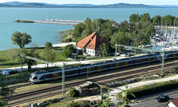 Gyorsabban jutunk el a Balatonhoz – Jön a 160 km/h-s sebesség Székesfehérvár után, újraindítják a leállított tervezéseket
