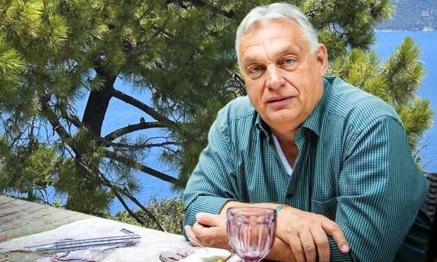 Egy adriai luxusvillában nyaral Orbán Viktor – Horvátországban a gazdagok nem tehetik meg azt, amit a Balatonnál: az Adrián a milliárdosok telke sem érhet a tengerig, a strandok pedig alkotmányba foglaltan csak ingyenesek lehetnek