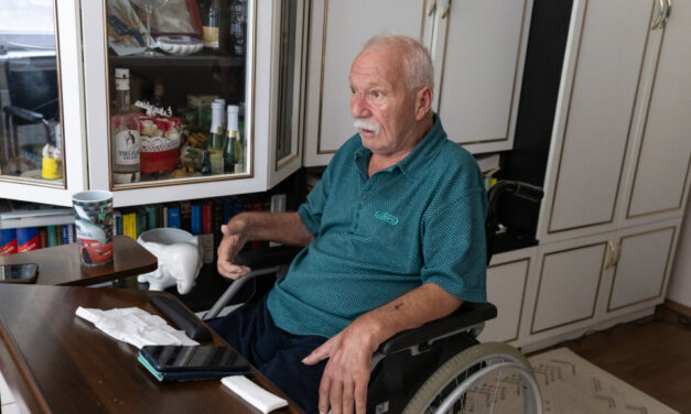Meghalt Sripeg Béla, etyeki polgárőr, aki Karsai Dániellel együtt küzdött az eutanáziáért