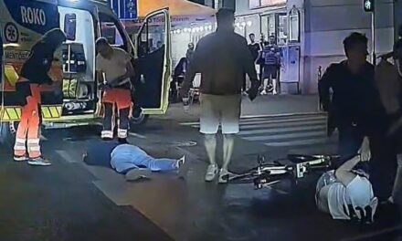 Romlott az állapota a 43 éves férfinak, akit egy brit turista vert ájultra a Vígszínházzal szemközti Szeráj étterem előtt